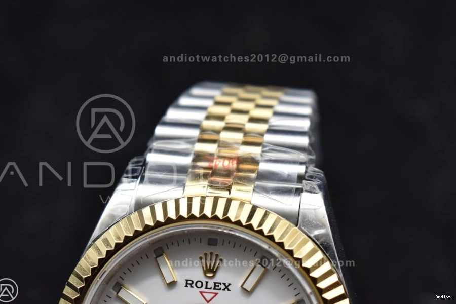 1113 YG Bracelet On Edition Skydweller SS Dial Noob YG SS Best White A23J ComfortFit 0813